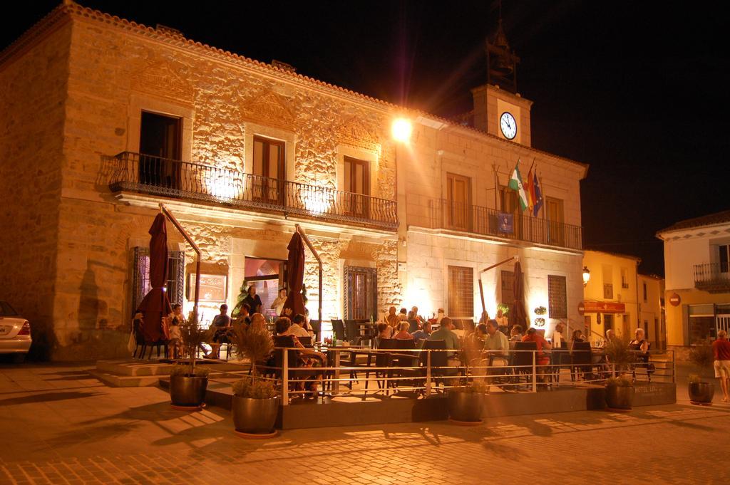 Hotel Los Usias Dos Torres Eksteriør billede