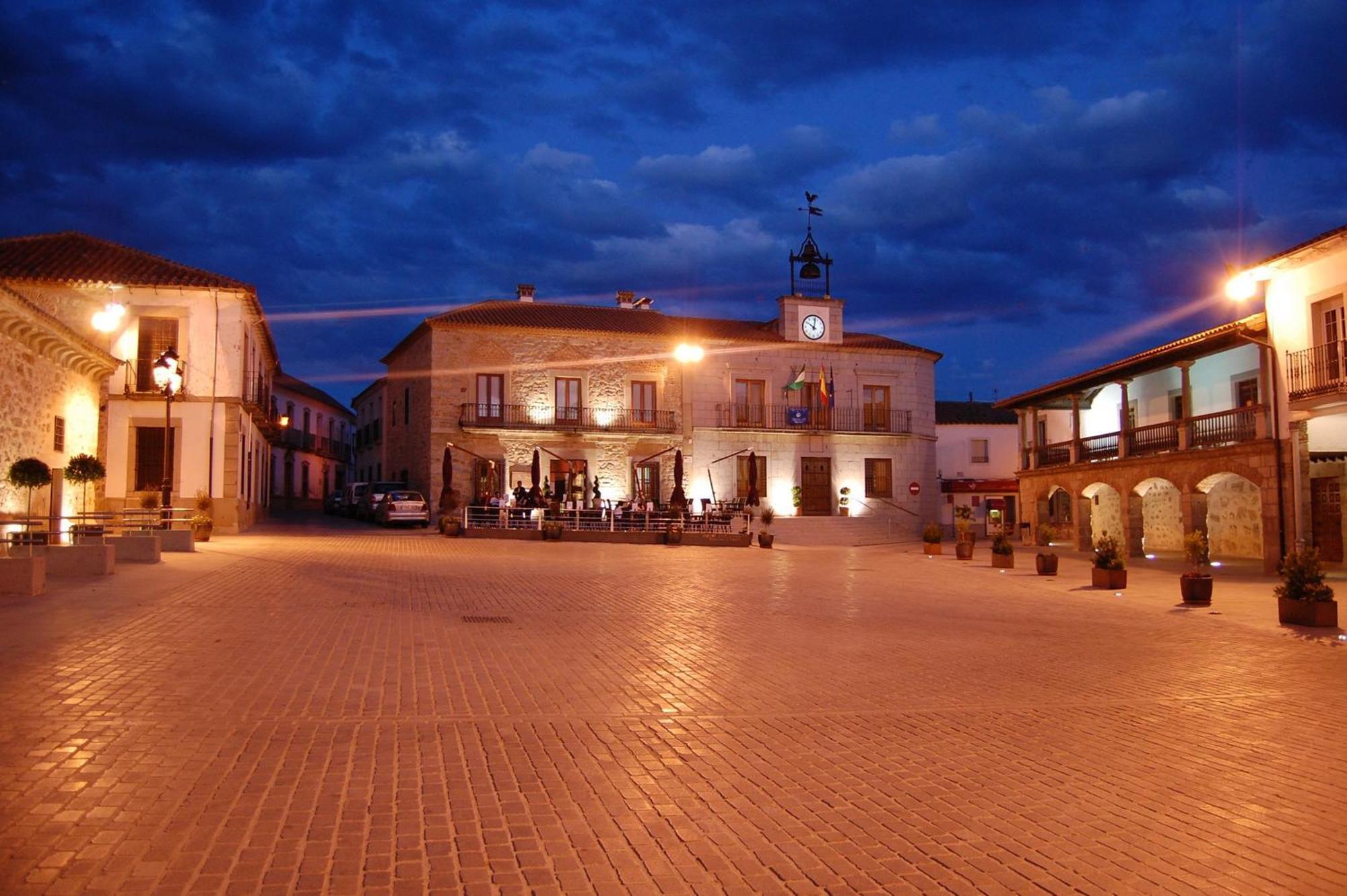 Hotel Los Usias Dos Torres Eksteriør billede
